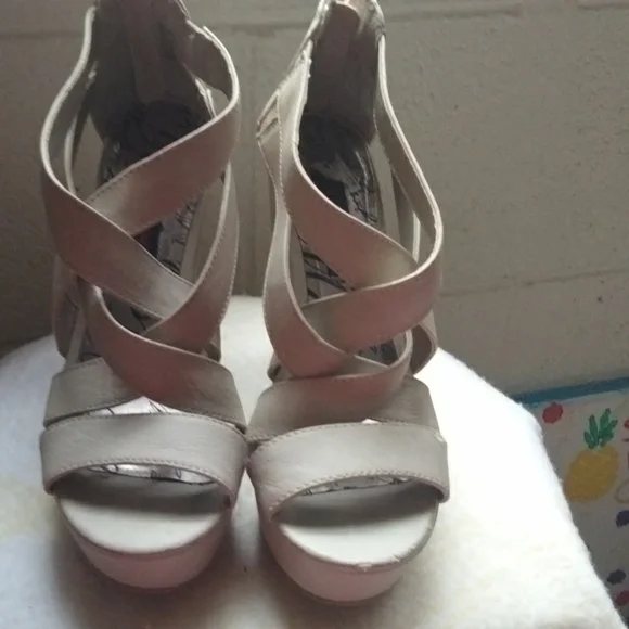 Wedges - Picture 1 of 6